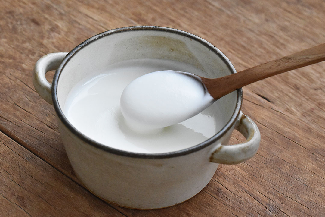 淡路島牛乳さんの淡路島生乳100%ヨーグルト(兵庫県産) | 食材宅配サービスのココノミ