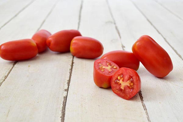 竹内さんのイタリアントマト サンマルツァーノリゼルバ 愛知県産 を通販 食材宅配サービスのココノミ